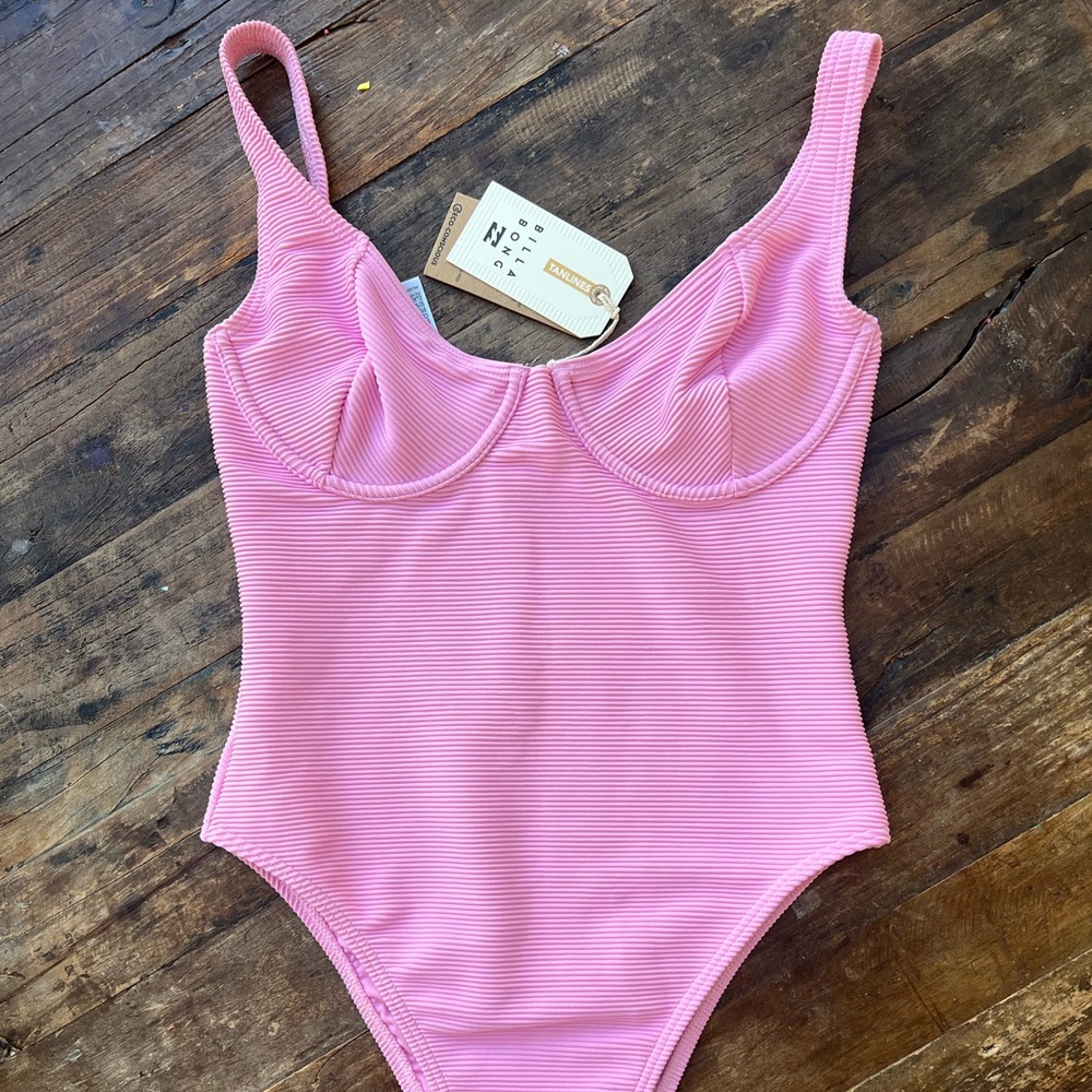 NWT Billabong One Piece Under Wire Pink Ribbed Bathing Suit Sz L/12